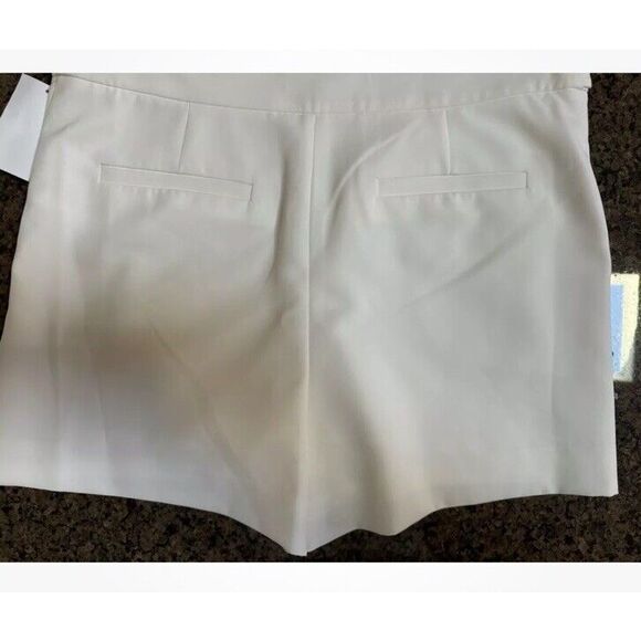 MILLY Aria Cady Sz 0 Button Tab Shorts Ivory Ecru White - Picture 2 of 16
